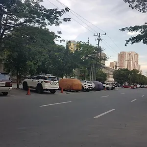 A Homey Place At Adriatico Apartment Manila